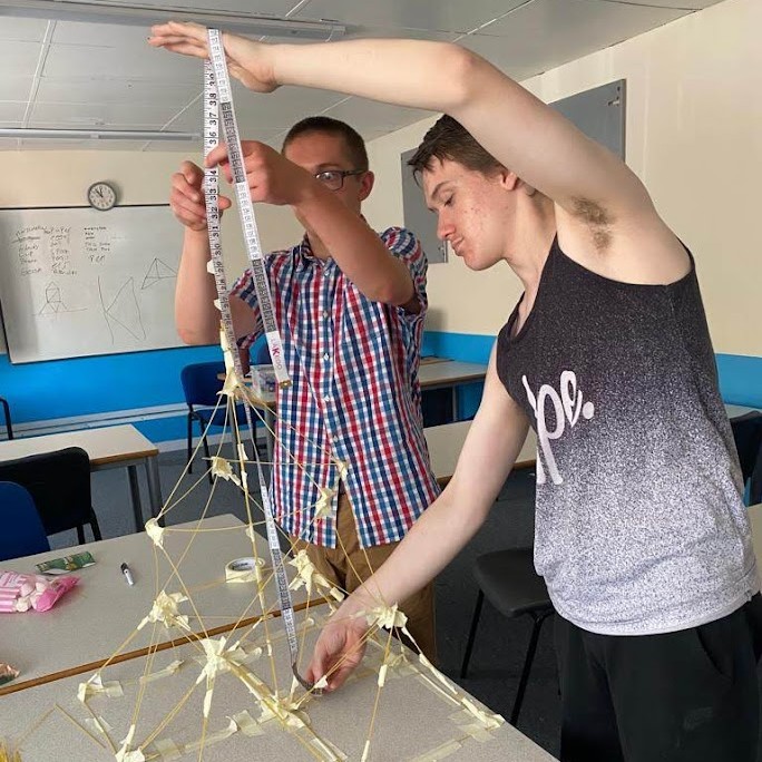 Aceproject1's tweet photo. Some students doing teamwork games on a transition day this week - who would have thought a spaghetti tower could get so tall!!
#structure #howhighcanyougo #itsallaboutthebase #strongfoundation #tallesttowerwins #physics https://t.co/7novHufXpu