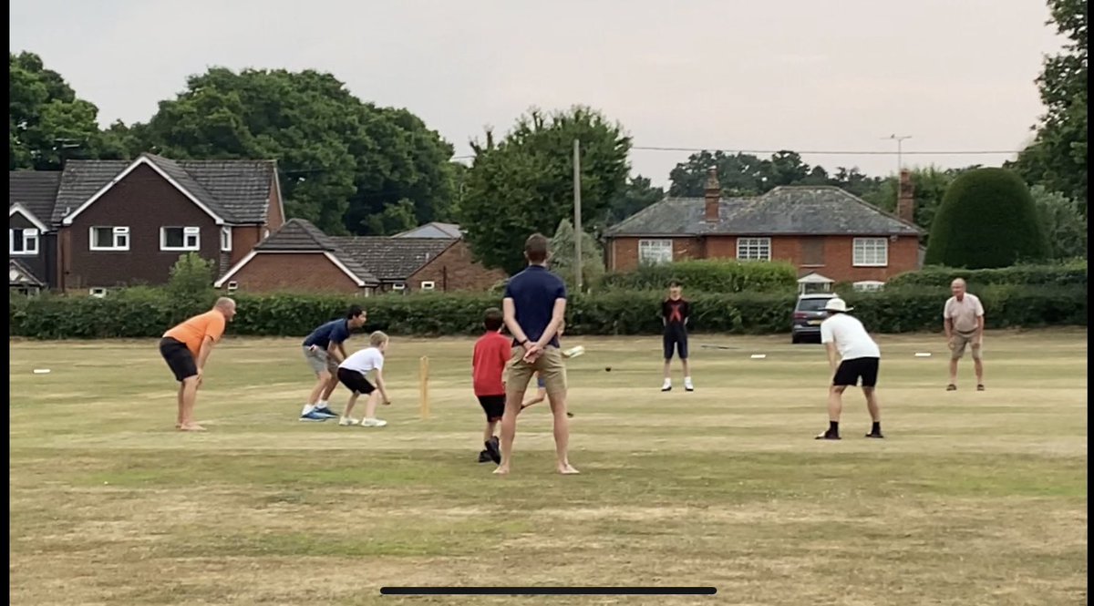 What a fantastic and fun way to end the colts season. Fun matches for each of our junior teams followed by off impromptu child, parents and softball managers game.