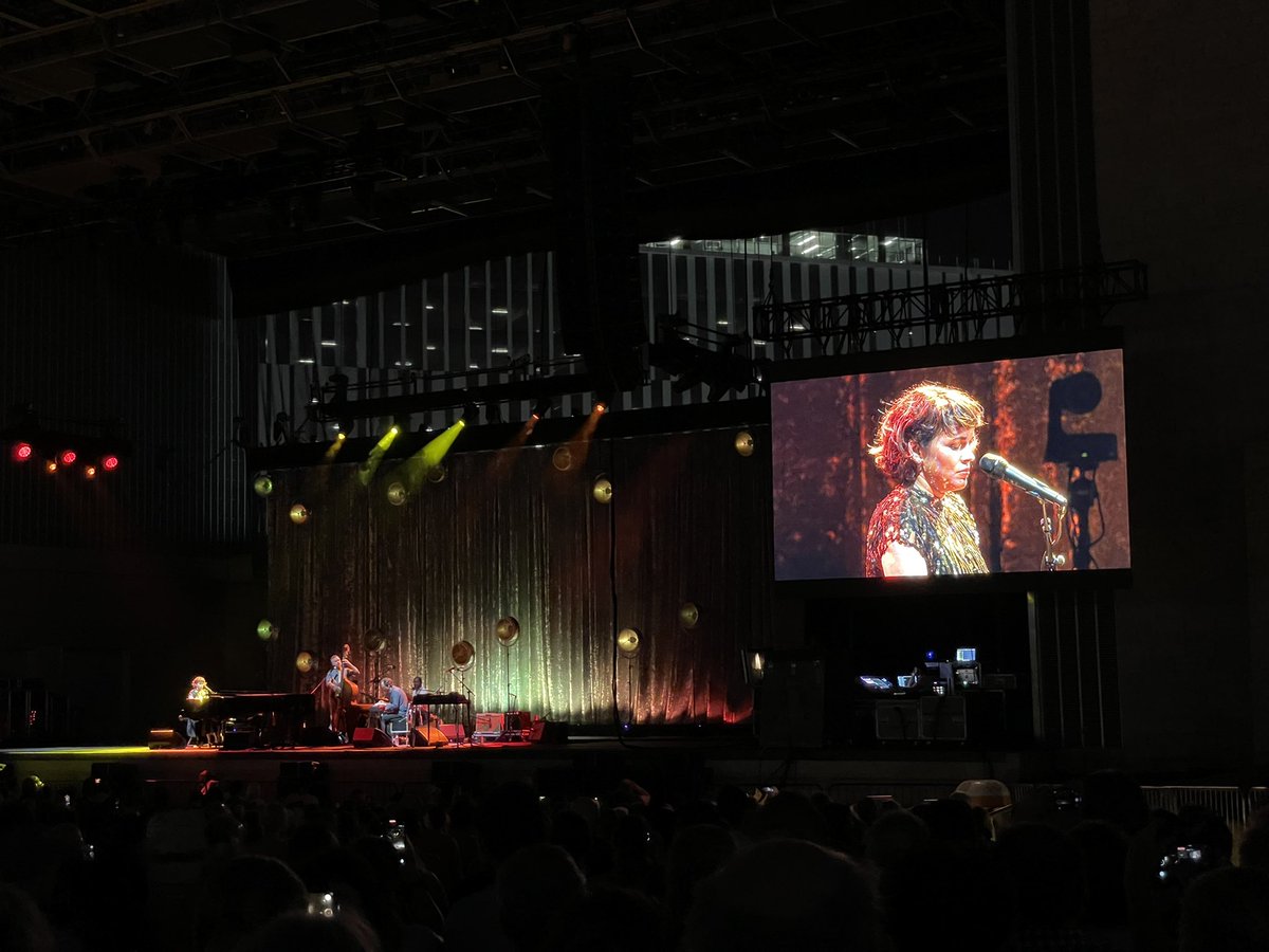 gino_beltran's tweet photo. #wednesday
@NorahJones 
at @Ascend_amp 
Thanks @Lightning100 and @danbuckley for the tix. 

Bonus, @Lightning100 and @danbuckley for the tickets. 

Bonus @BrianBlade on drums. 

#chasingpirates https://t.co/Fq2aVqmVPs