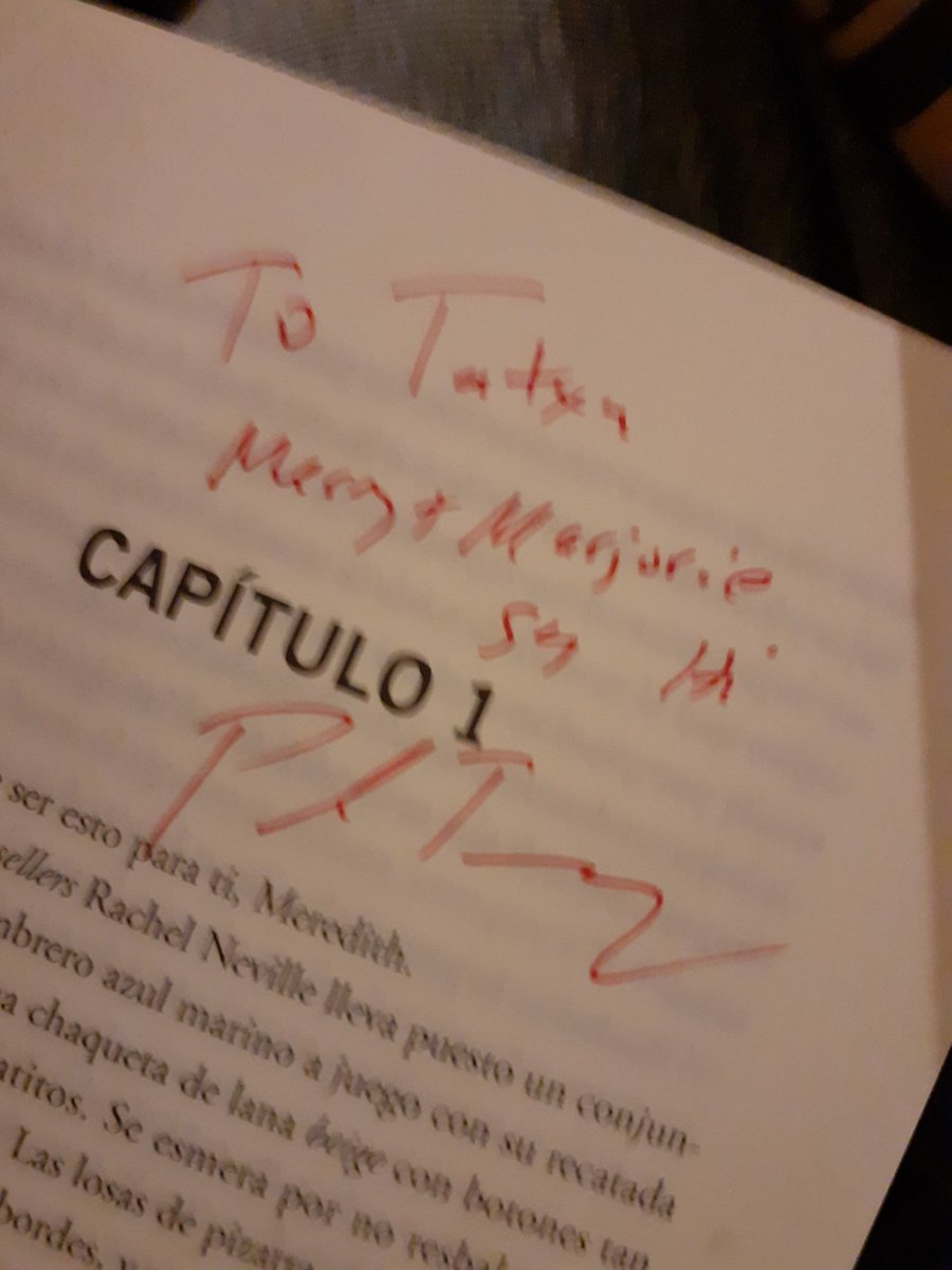 #PaulTremblay es uno de los autores que descubro este año en @festivalcelsius y con su dedicatoria me lanzare a #UnaCabezaLlenadeFantasmas