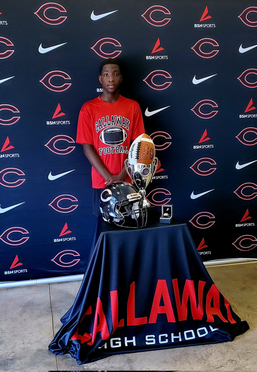 shaunmitchell00's tweet photo. Feels great to be able to have the time for things like this. My son Desmond attending Coach Wiggins Football Camp Callaway Cavaliers Football. Future Callaway Cavaliers in the making.@CavsRecruits #coachwiggin #footballplayer #FootballCamp #callaway #CallawayFootball #Cavaliers https://t.co/KnZpHXFlfv