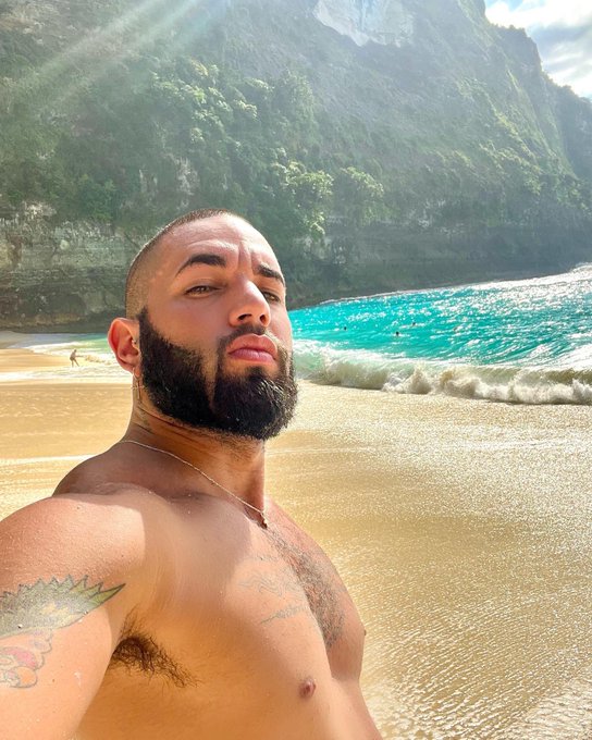 Island boys https://t.co/LAV8fY3x7S