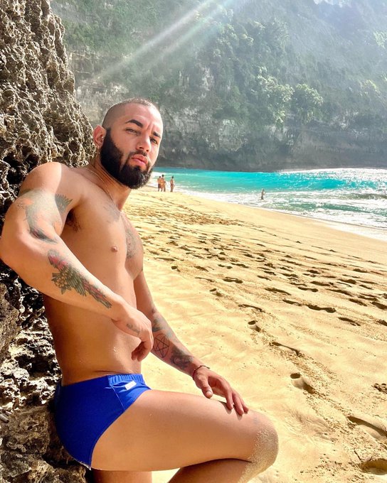 Island boys https://t.co/LAV8fY3x7S