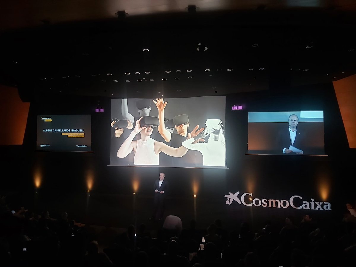 Ideas_4_Change's tweet photo. Hoy parte del equipo de #IdeasForChange ha asistido al #4 #ExponentialDay organizado por @accio_cat. 

Una jornada de inspiración con expertos explorando las últimas tecnologías y las empresas catalanas más transformadoras.👏 https://t.co/zlVK5sqRlC