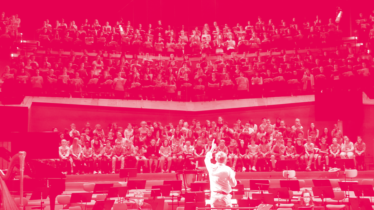 ndaktuell's tweet photo. Von der Magie des gemeinsamen Singens erzählt »Unsere Herzen – Ein Klang«. Heute Abend im @hofkino_berlin am @FMP1_Berlin  /Beginn 20 Uhr/ Im Anschluss Q&amp;A mit dem Filmteam. #neuevisionen #chor #berlin https://t.co/AG0MaiKEq2