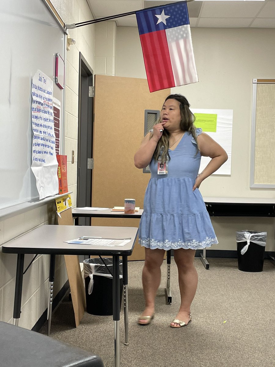 Jenny (@ap_jennybartels) on Twitter photo Elementary teachers are learning about short, explicit, robust lessons with <a href="/michchangwright/">Michelle Wright, Ed. D.</a> #fbisdlearns Elementary teachers are learning about short, explicit, robust lessons with <a href="/michchangwright/">Michelle Wright, Ed. D.</a> #fbisdlearns
