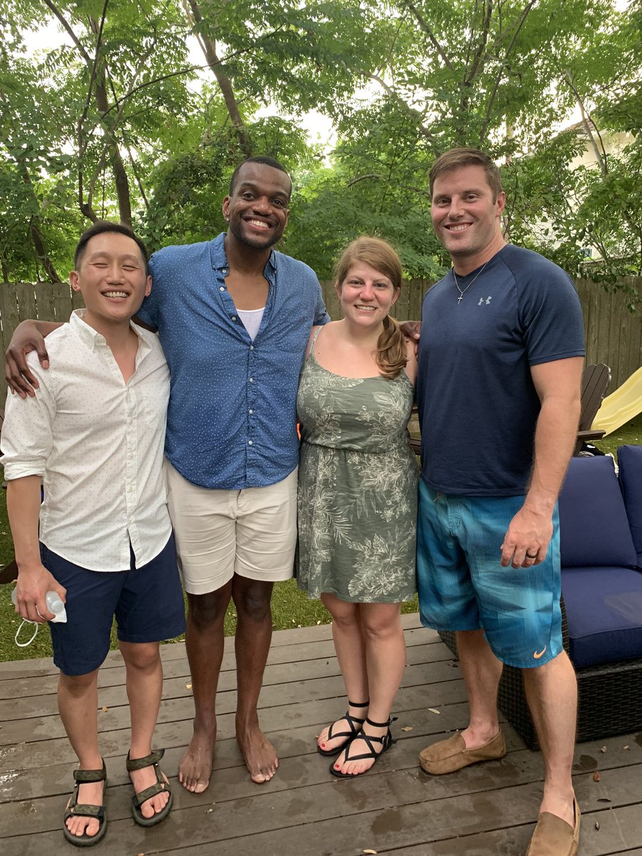 LittleWienert's tweet image. PEM fellows, faculty, and families welcoming our new colleagues. #Houstonheat #poolready @TXChildrensPEM 1/