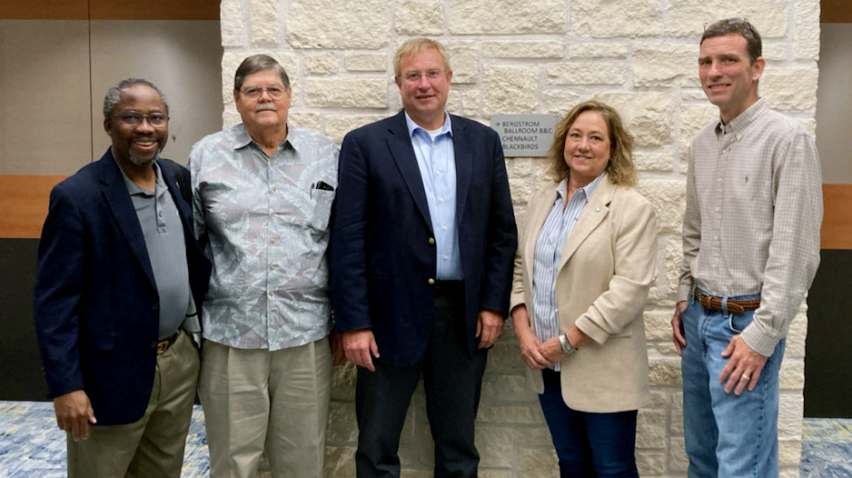 Texas A&M AgriLife Research (@txresearch) on Twitter photo Wednesday at the Texas Cotton Producers Board of Directors meeting, #AgriLifeResearch Director <a href="/GCliffLamb/">G. Cliff Lamb</a> updated producers on comprehensive cotton research across the state, working toward adaptive agricultural systems for increasingly abundant, affordable, high-quality cotton. Wednesday at the Texas Cotton Producers Board of Directors meeting, #AgriLifeResearch Director <a href="/GCliffLamb/">G. Cliff Lamb</a> updated producers on comprehensive cotton research across the state, working toward adaptive agricultural systems for increasingly abundant, affordable, high-quality cotton.