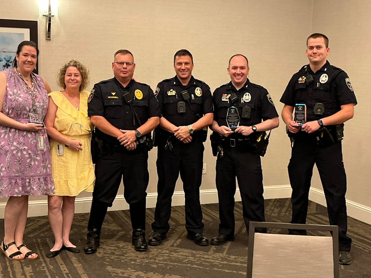 IrvingPD's tweet photo. 2022 @MADD North Texas Law Enforcement Recognition Luncheon was held at the Hilton Garden Inn in Allen. Officer Fowler received the Enforcement Hero Award for having the most DWI arrests within the dept, with 87 arrests. Officer Maynard received the Commitment Hero Award 1/3 https://t.co/Pmafd1NrKl