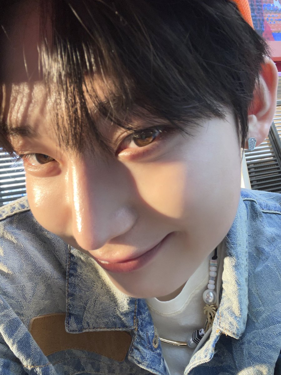 SimJaeYoont's tweet image. stunning boy 💗