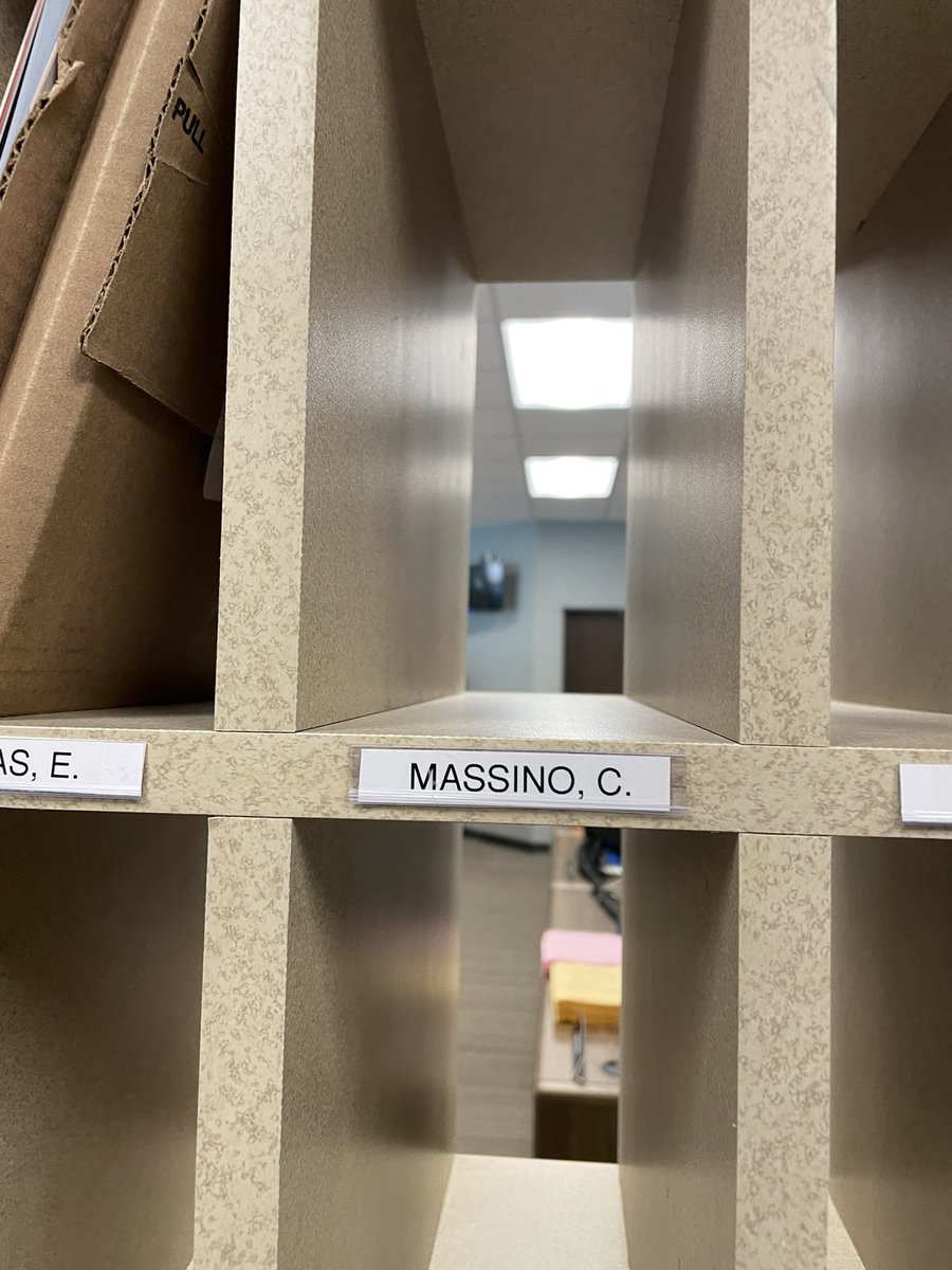 311eons's tweet photo. Close!!!  So close!!  #readytobeaCHIEF #MonacanBound #mymailbox #highschoolmathteacher https://t.co/KFos1S0FFW