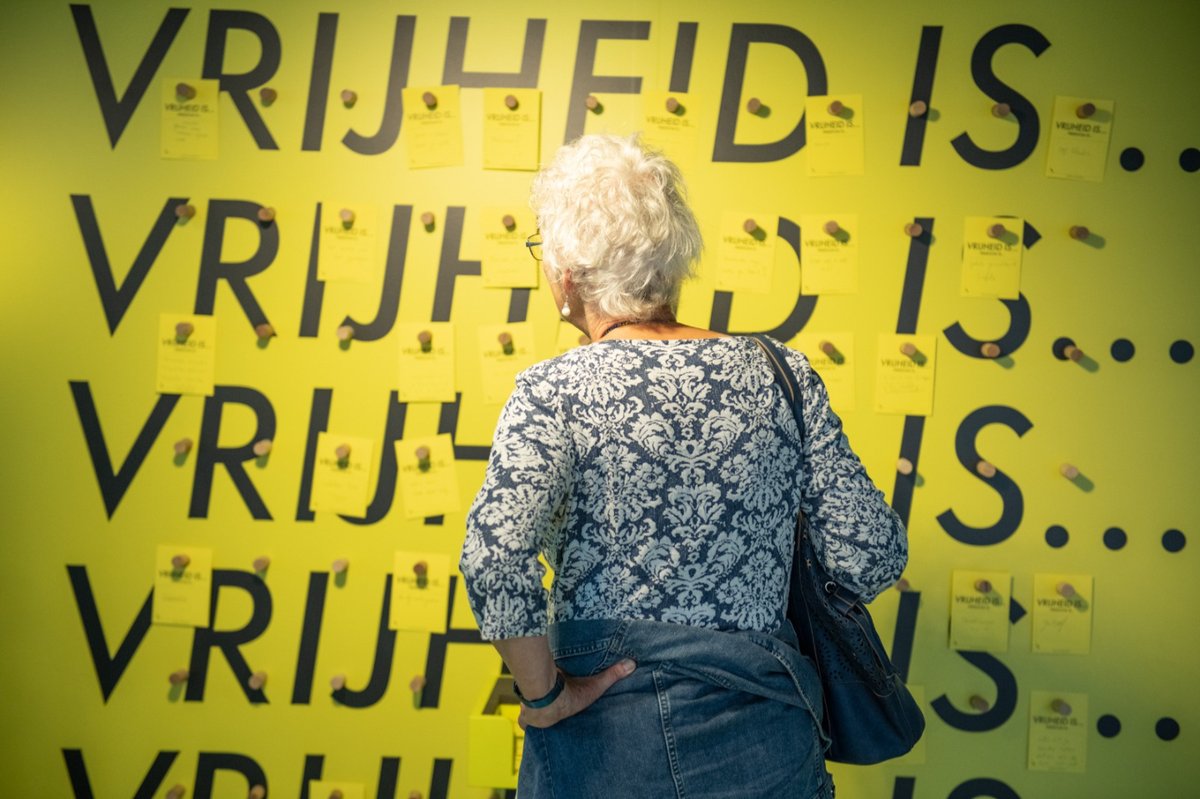 RONDLEIDING | Hoogtepunten van het Hof

Benieuwd naar het vernieuwde Hof? Kom zaterdag 23 juli de rondleiding "De hoogtepunten van het Hof" volgen. 

Meer informatie vind je op onze website: bit.ly/3OnjzP6

📷: Daisy von Dutch

#hofvannl #rondleiding #vrijheid #dordrecht