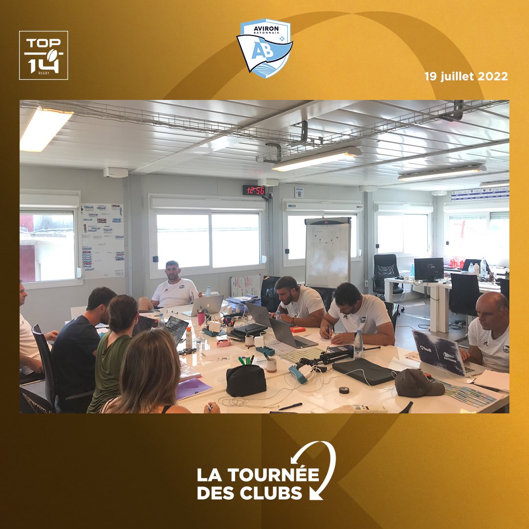 𝗧𝗼𝘂𝗿𝗻𝗲́𝗲 𝗱𝗲𝘀 𝗰𝗹𝘂𝗯𝘀

Notre tournée des staffs techniques <a href="/top14rugby/">TOP 14 Rugby</a> a débuté cette semaine du côté de <a href="/avironrugbypro/">Aviron Bayonnais</a>. Nous avons pu échanger sur le quotidien des entraîneurs de #rugby ! 🙌

Merci pour l’accueil et nous vous souhaitons une belle saison ! 🔥

[1/14]
