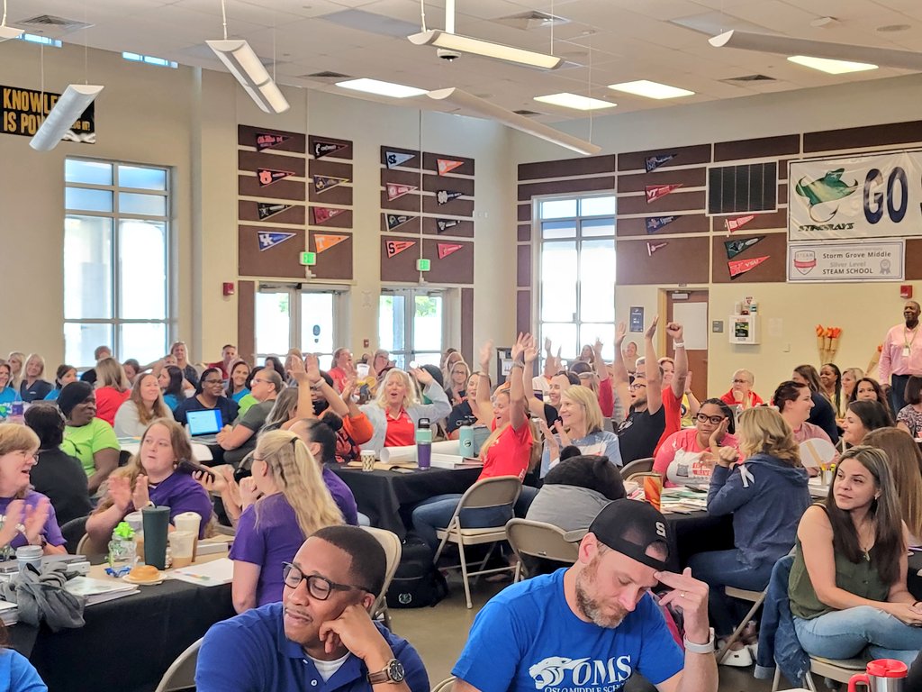 MySDIRC_SUP's tweet photo. This morning's ReIgnite challenge was a trivia battle.  Three teams moved to the finals and VBHS came out on top...that means more fire tokens! Our schools love competiting for the top position. #ReIgnite2022 #StepOffYourIsland https://t.co/QmLvox9cXG
