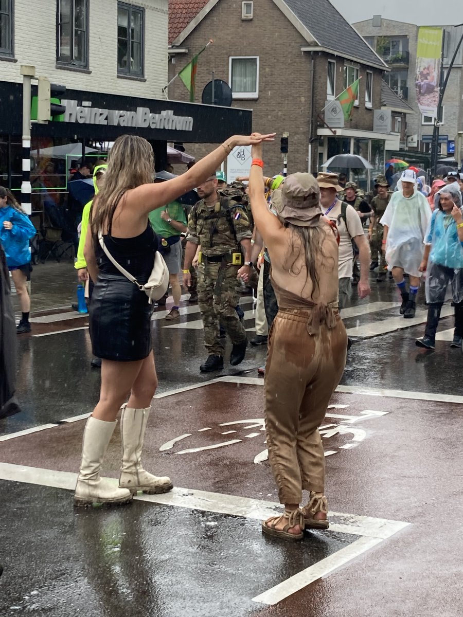 Klasse in Groesbeek tijdens de Nijmeegse 4daagse