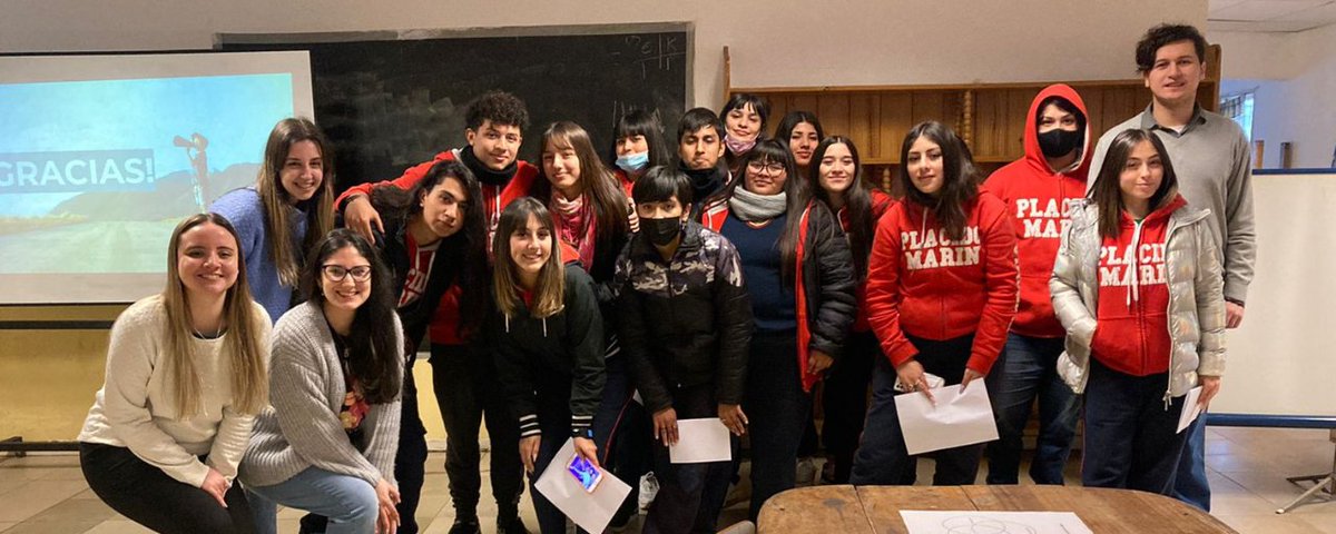 Fundacionjall's tweet photo. 30 jóvenes de @EnsenaxArg han sido formados por nuestros voluntarios de #LLYCArgentina en la tercera edición de nuestro proyecto global #VocesFuturas. Queremos agradecer a nuestras voluntarias por poner toda su energía para que estos jóvenes encuentren su propia voz. https://t.co/GsCKWumvLU