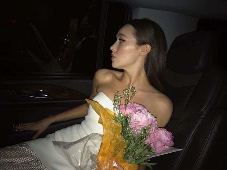 happiest of birthday to our best flower girl!<3 <a href="/DebnamCarey/">Alycia Debnam-Carey</a>