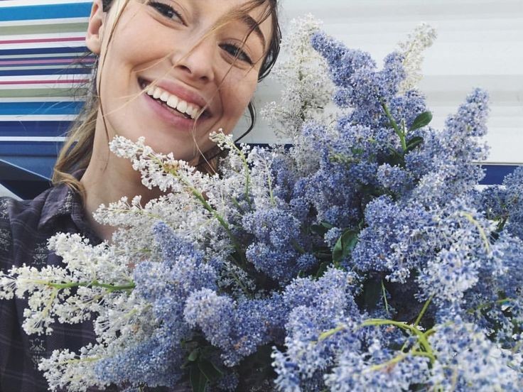 lexaslilhoe's tweet photo. happiest of birthday to our best flower girl!<3 @DebnamCarey https://t.co/wo5XtFfKGo