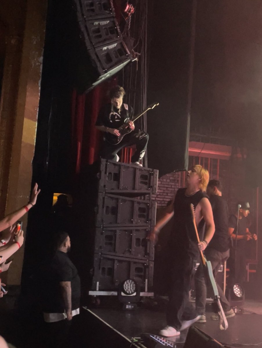 “clinton’s not feeling well tonight”
also clinton: