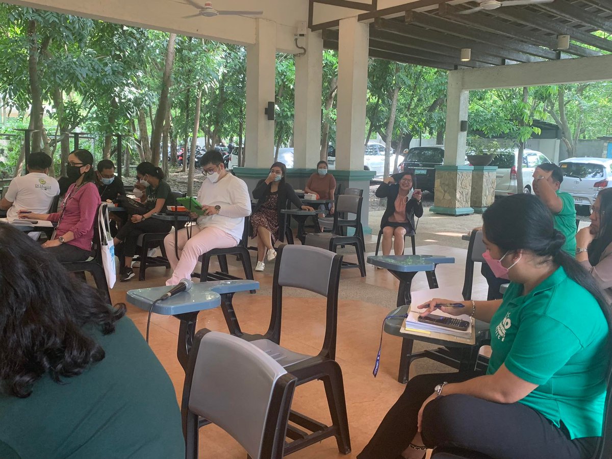 isc_dlsmhsi's tweet image. These meetings were done to ensure the smooth and safe event flow of the first onsite institutional-wide event after 2 years of pure online events. #IntoStrongerCommunity #APEX2022