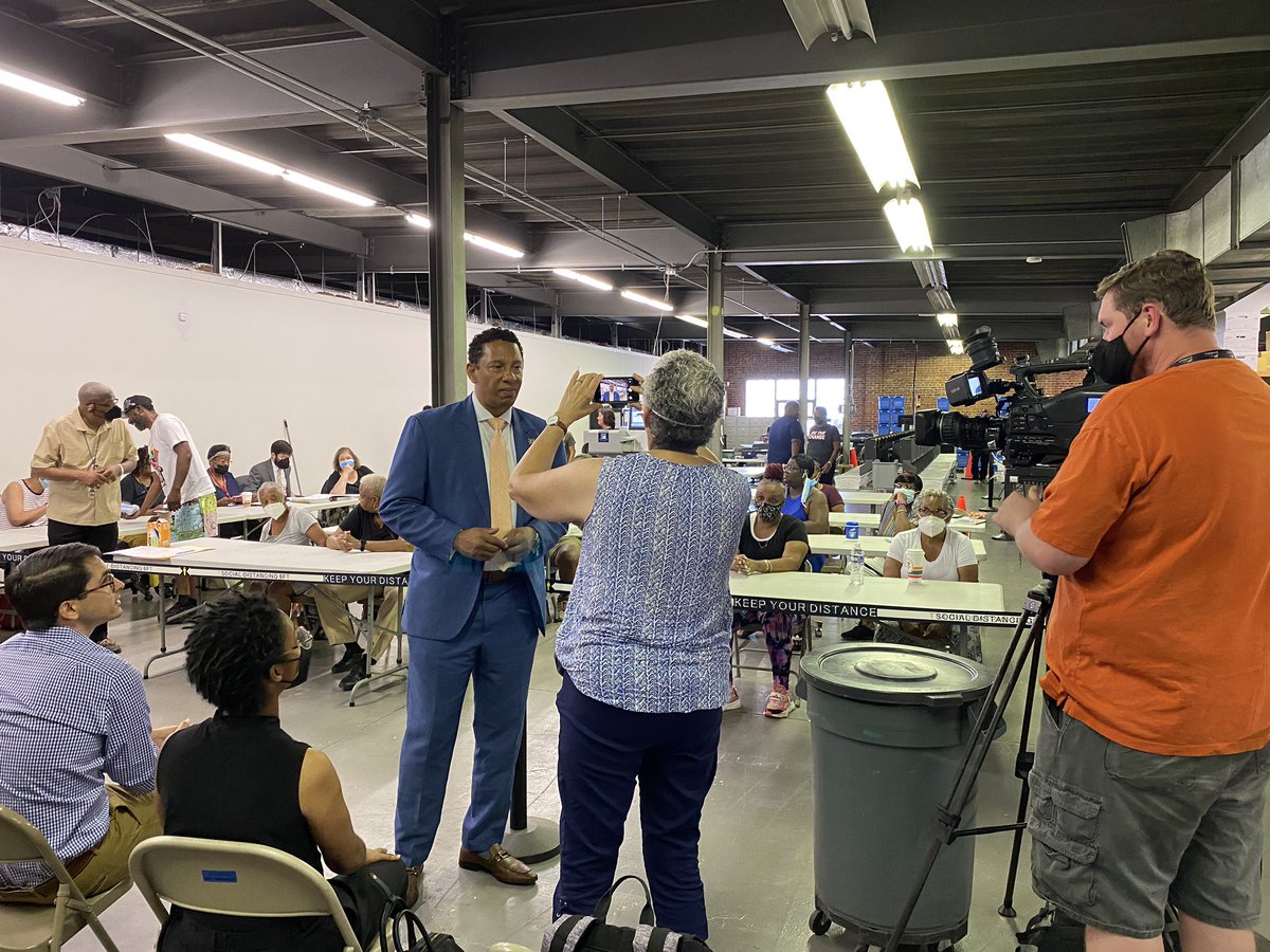 ivanjbates's tweet photo. A great early showing for Team #BatesForBaltimore through Election Day. Today- we supervise the mail-in ballot counting process. We do not take anything for granted. Thank you to all who have casted your ballots for me- now, we wait. https://t.co/c9TgkrpUnT