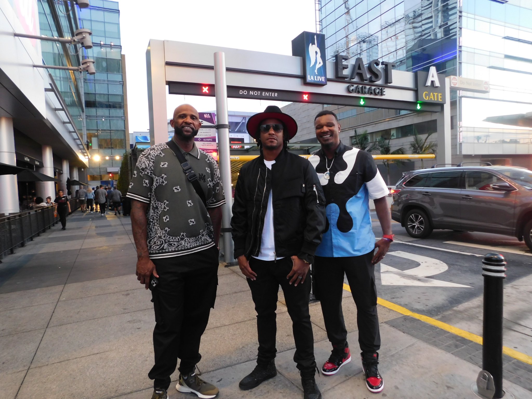   Happy Birthday Big Guy!!!! Keep doing what you do Fam! Big Up\s to AJ and Ed too! 