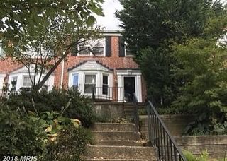 PelicanMgt's tweet photo. Newly renovated house in Rodgers Forge AVAILABLE TO RENT!!!! Close to Towson University, shops, restaurants, and the Towson Circle. Great school district! #rental #rent #rodgersforge #towson #towsonuniversity #newlyrenovated #baltimore https://t.co/2Z31w9fdCe