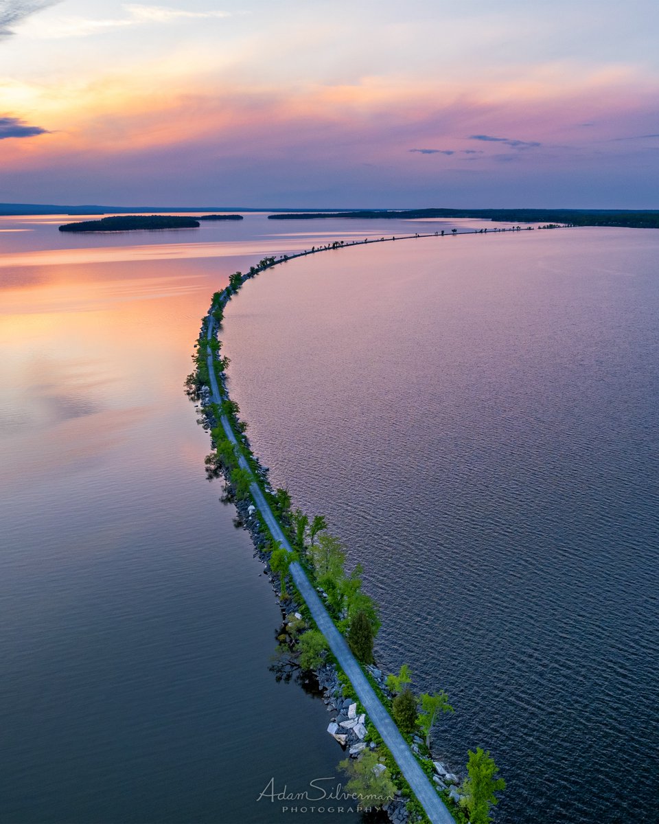 VermontTourism's tweet photo. Four miles of trail cross Lake Champlain and form the Colchester Causeway, part of the biking and walking Island Line Trail from Burlington to South Hero. A short ferry ride adds excitement to an Island Line excursion. #ThisIsVT 📸: wej12 on Instagram https://t.co/hnM3G5L56D