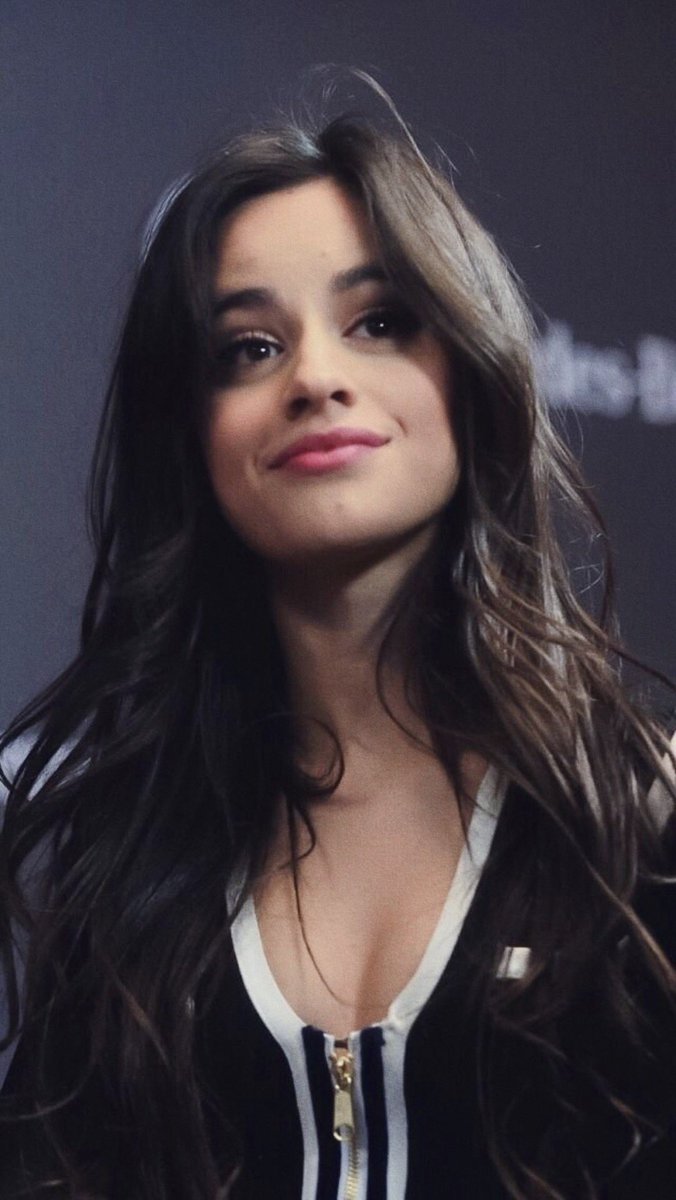 camilathinker's tweet photo. imagine being this beautiful https://t.co/Hkn6cNfRLN