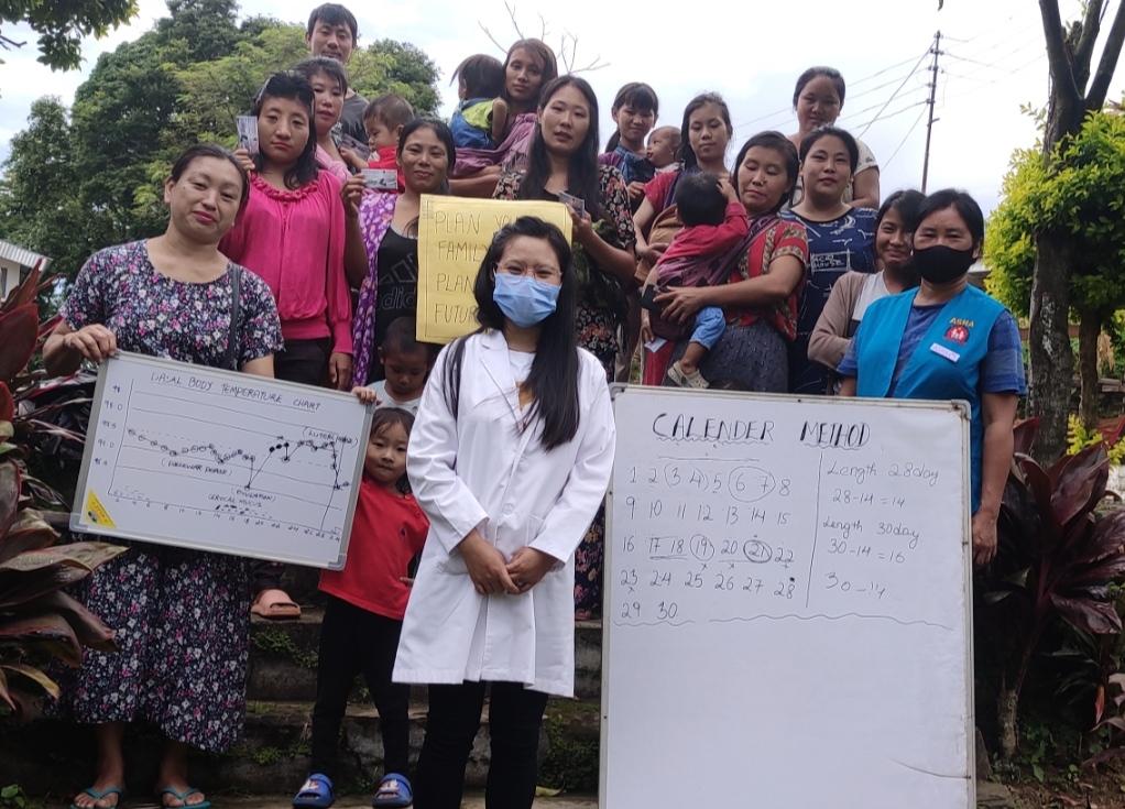 Chos_Rhts's tweet photo. Health workers explain the benefits of family planning to beneficiaries at Chudi Health &amp; Wellness Centre (HWC), Okotso HWC &amp;  beneficiaries of IUCD at Wokha Village HWC on July 21.
#WorldPopulationDay
#familyplanning 
@NagalandNhm 
@HealthNagaland 
#wokha #nagaland https://t.co/dJe8IVS1S2