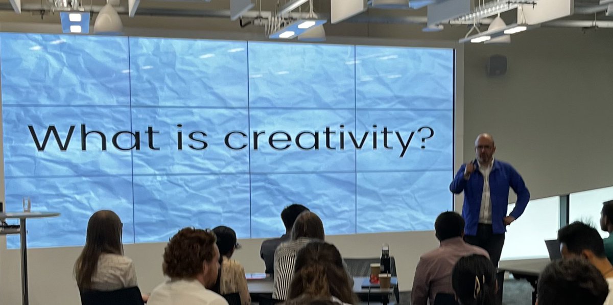 Great to have <a href="/Elkins_Shoptalk/">Alex Elkins</a> from <a href="/LSBU/">London South Bank University - LSBU</a> energising the audience with ace content on creativity at the <a href="/uniofleicester/">University of Leicester</a> <a href="/gradconsult/">Gradconsult</a> Enterprise and Innovation Lab 🙌