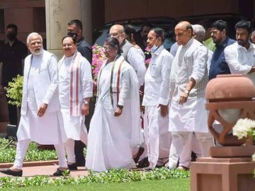 vsd_vikramsingh's tweet image. द्रौपदी जी को राष्ट्रपति चुनाव जीतने पर बहुत-बहुत बधाई