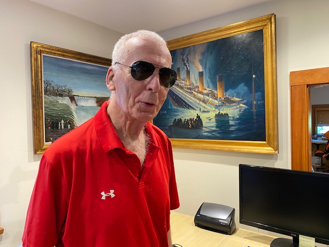 VicNiederhoffer's tweet image. if you cant beat them, join them