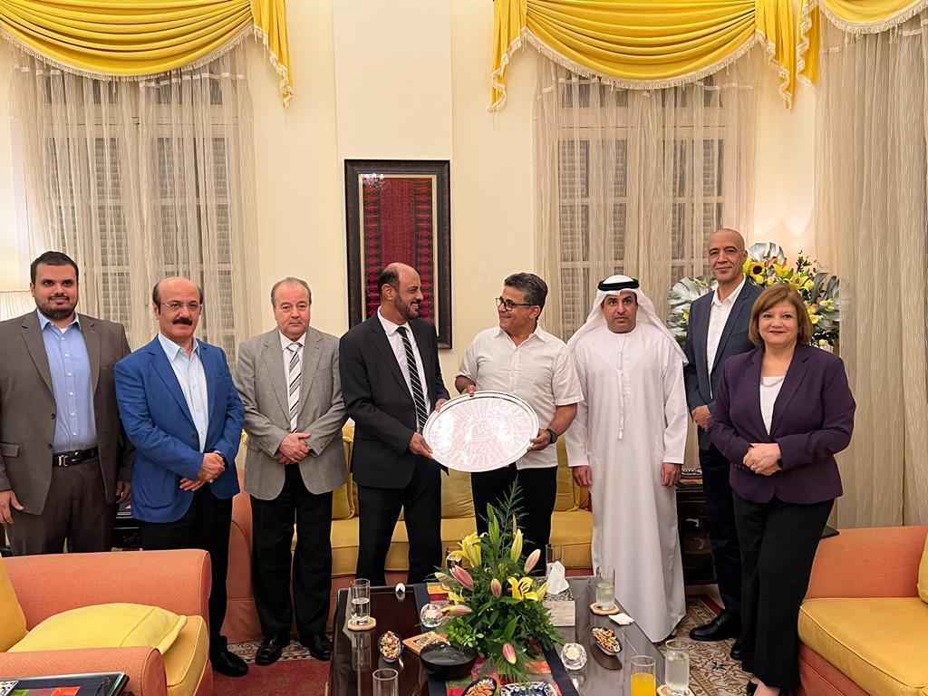 اقام عميد السلك الدبلوماسي في هانوي سعادة سفير دولة فلسطين الشقيقة حفل توديع لسعادة السفير بمناسبة انتهاء مهام عمله كسفير لسلطنة عمان في فيتنام، وحضر الحفل اصحاب السعادة سفراء دول مجلس التعاون والدول العربية الشقيقة