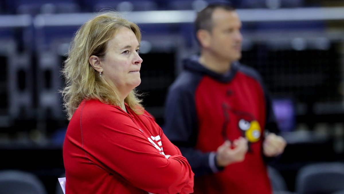 TDGray50's tweet photo. Hey!!! Tune into “Scouting Report” on Sunday July 24th at 12:30pm. We have a great lineup of guest that include U of L Associate Head Women’s Basketball Coach Stephanie Norman, SU Head Men’s Basketball Coach Kevin Gray, and former UT Head Men’s Basketball Coach Wade Houston. https://t.co/xG6KrBDokA