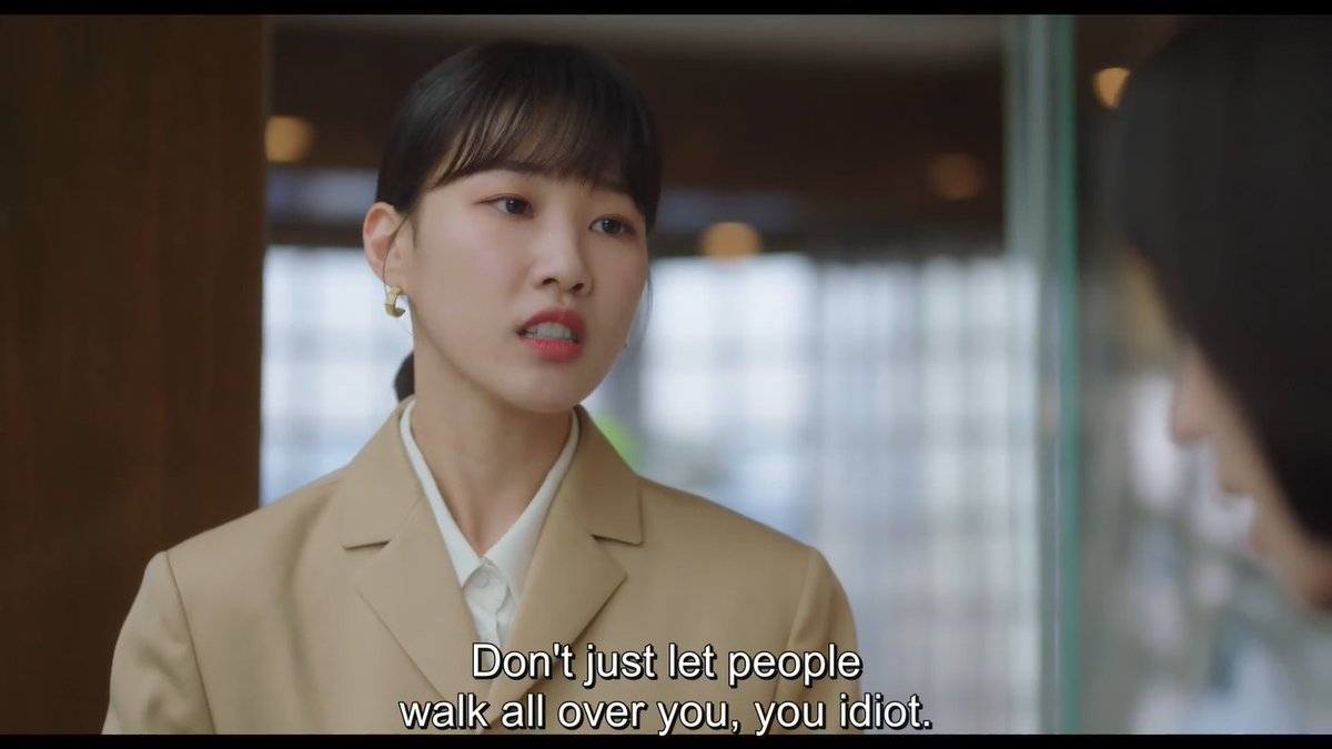 kaangsola's tweet photo. the right kind of girlies for youngwoo. it may have taken some time before she found them but they have and will surely stick with her through thick and thin. 🫶

#ExtraordinaryAttorneyWooEp8 https://t.co/yLbX95Pv9b