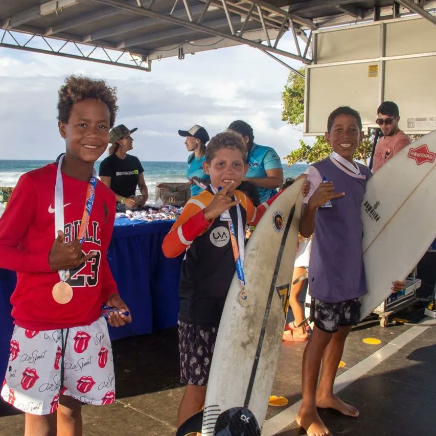 fvsurf_vzla's tweet image. Excelente la participación de los surfistas, quienes se acreditaron la supremacía de cada categoría. Además de lograr tiempos sobresalientes en sus presentaciones. Felicidades muchachos, que buenos y merecedores son de sus medallas.
#shortboard #bodyboarder #surfing #surftripla
