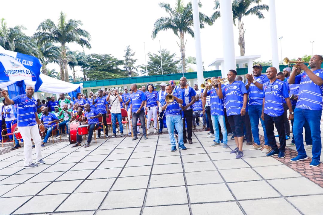 GovWike's tweet photo. Today, our own @RiversUnitedFC, winners of @NPFLOfficial were at the RVGH to present their trophy

To encourage them the players will get $20K each &amp; be sent to Madrid on a 2-week training tour

They will also get the needed support to succeed in their continental competition https://t.co/a17I1m6bz1