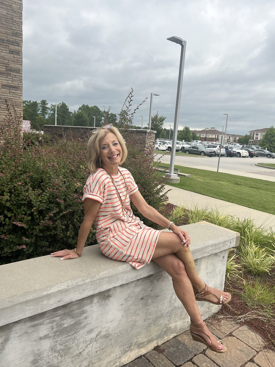 Who’s the world’s greatest Events &amp; Partnerships Coordinator? The one and only Shelley K! <a href="/Skriegsh/">Shelley Kriegshaber</a>, thanks for all you do behind the scenes—even waiting on vendors in the rain! <a href="/RichlandTwo/">Richland School District Two</a> <a href="/EDRoof/">Libby Roof</a>