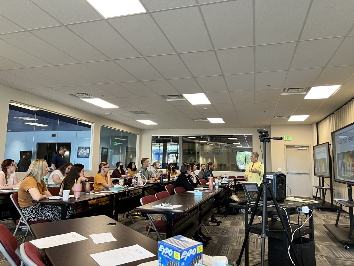 superm3rcado's tweet photo. First official day back with our new teachers!  #NewStaffInstitute #Miles https://t.co/CgLFPCNxmG