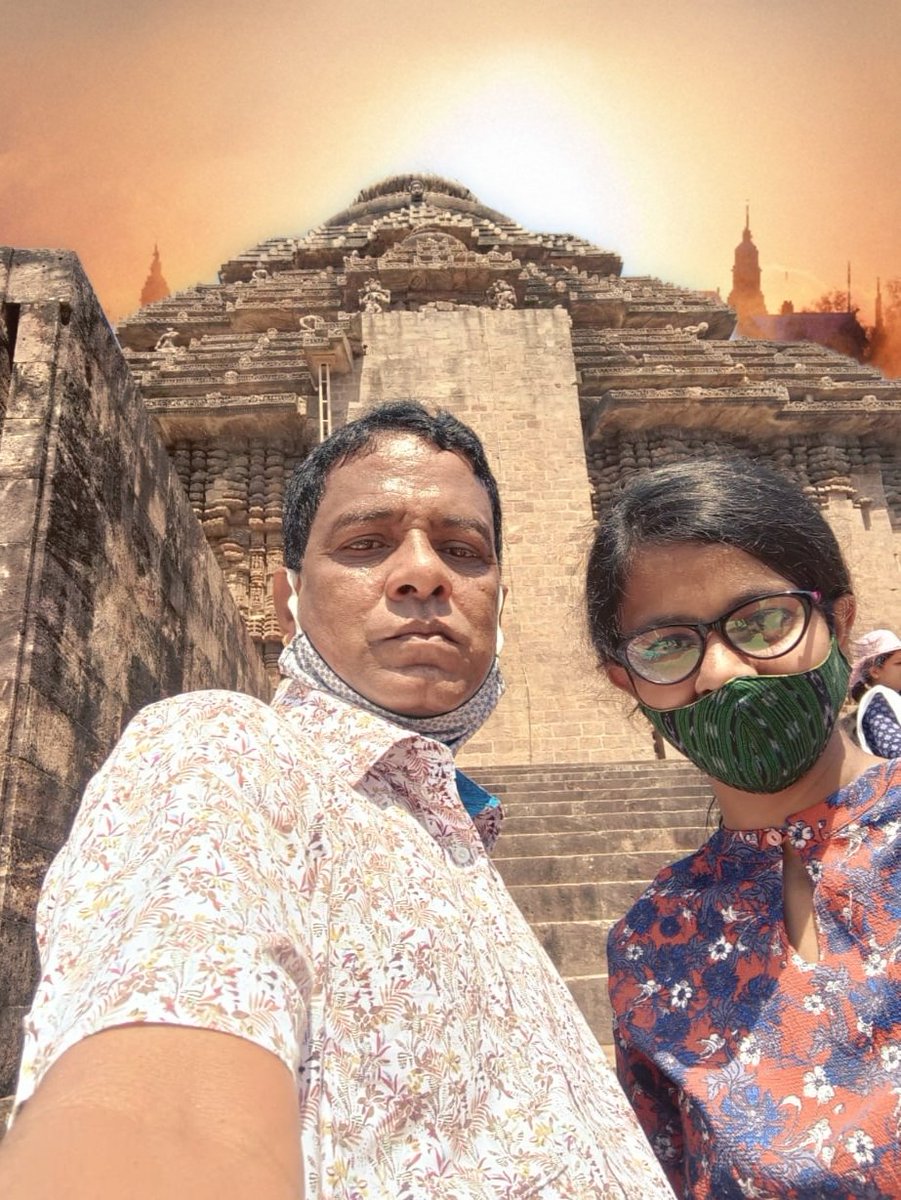 SSangita0's tweet photo. ଆମ ଜାତୀର କଳା ସଂସ୍କୃତିର ପ୍ରତୀକ ଏବଂ ମୋ ଜୀବନର ପଥପରିଦର୍ଶକ ମୋ ବାବାଙ୍କ ସହ  ଏ ସୁନ୍ଦର ସ୍ମୃତି
✨🌍❤️🙏🏻 https://t.co/lGsv4CPvnD