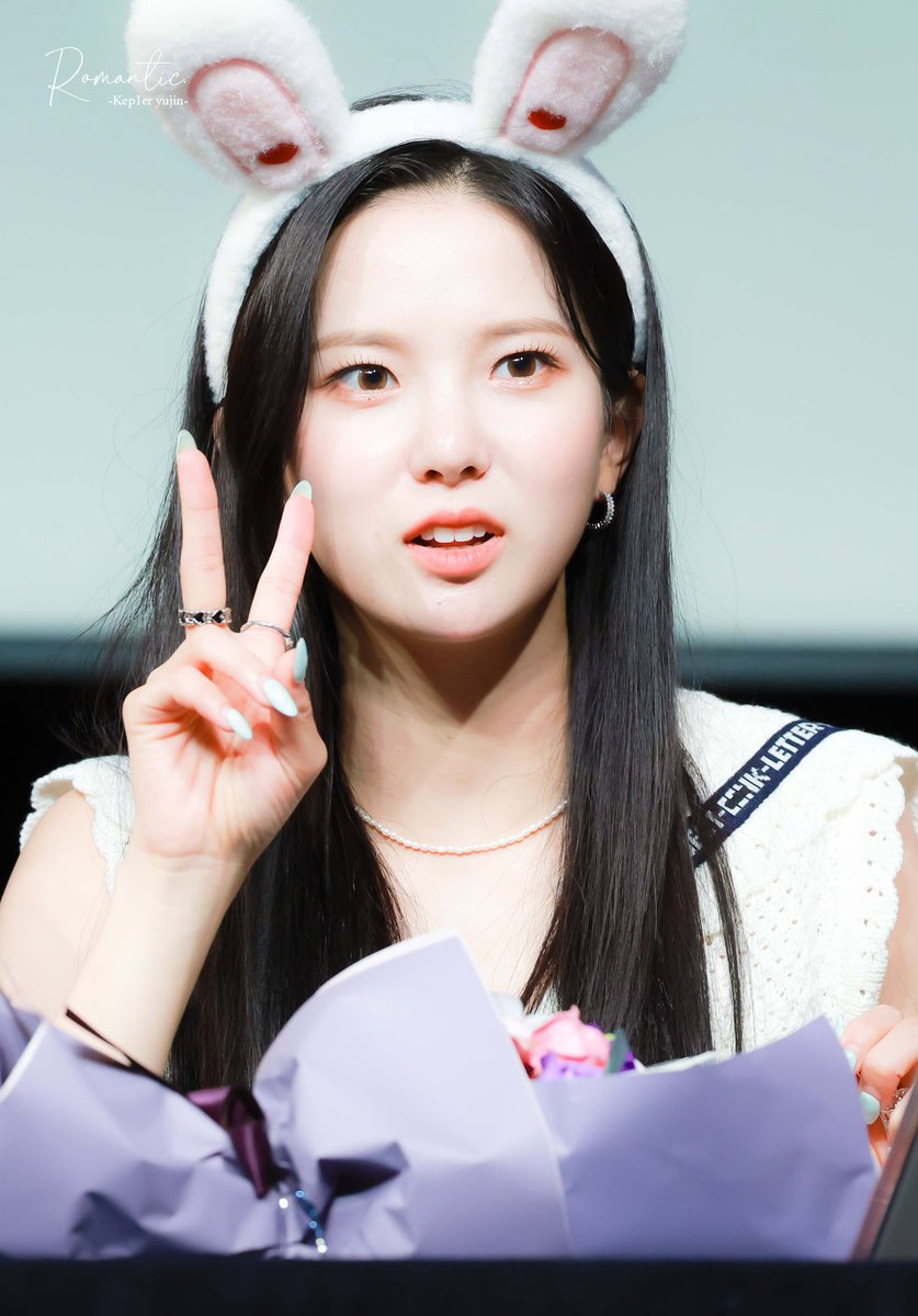 220702 사운드웨이브 팬싸 유진

#Kep1er #케플러 
#YUJIN #유진 #최유진 #ChoiYujin  <a href="/official_kep1er/">Kep1er</a>