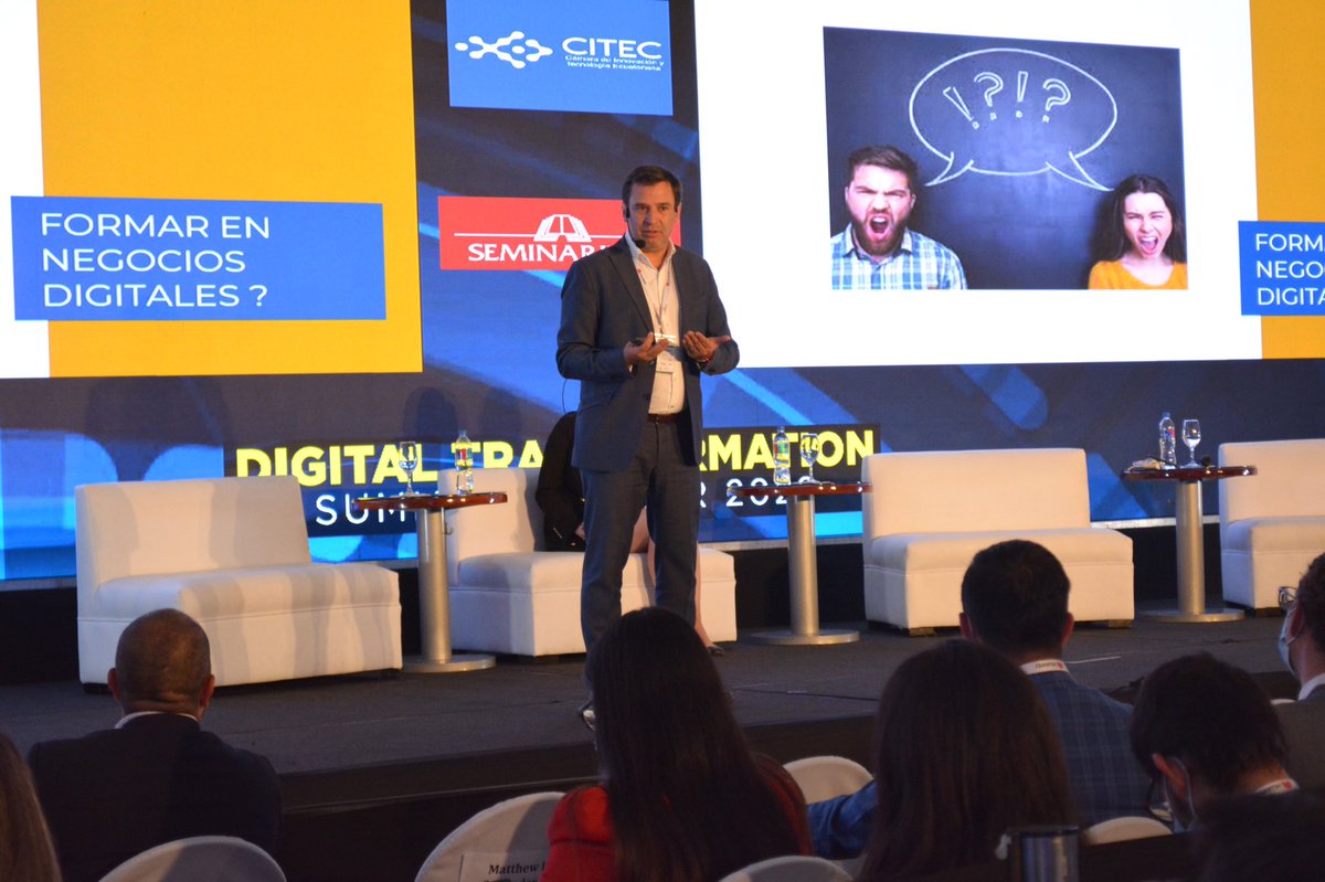 utpl's tweet photo. .@Camilo_Pinzon_O, director ejecutivo de la Escuela de Negocios @EDES_BS #UTPL, participa en el Digital Transformation Summit EC 2022. 🌐

Durante su intervención, resaltó la importancia de la #EducaciónSuperior de 4º nivel para fortalecer la transformación digital en el país.🇪🇨 https://t.co/G19ypYxfWu