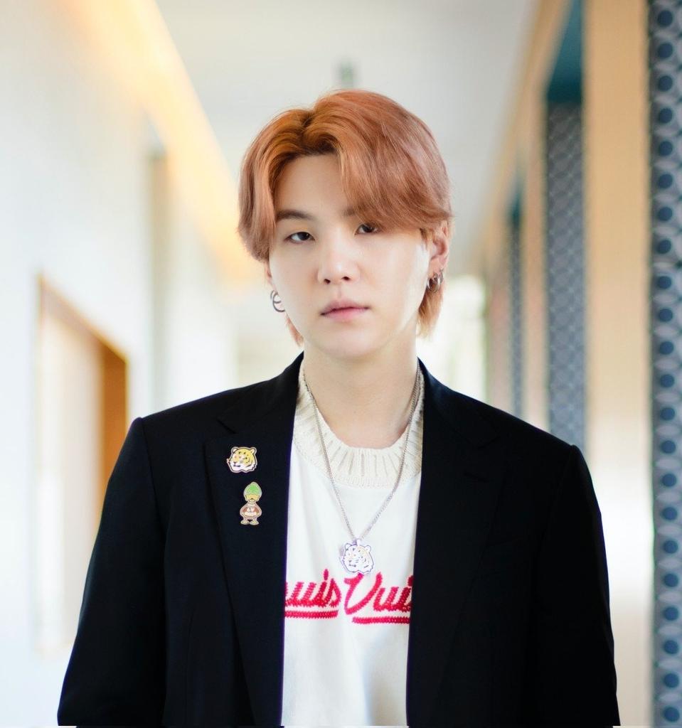 carla ⁷ on Twitter "RT agustpics missing ginger yoongi"