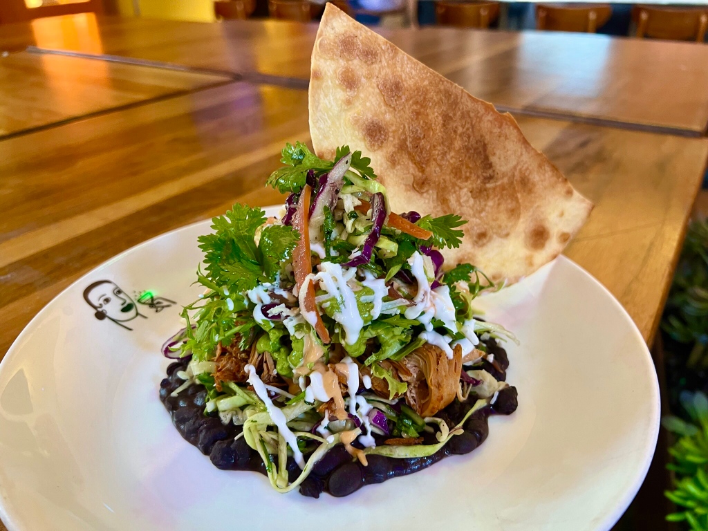 BorderGrill's tweet photo. More ✨ Specials ✨ Happening NOW @ #BorderGrill @mandalayBay ⁠

CHIPOTLE CHICKEN TOSTADA SALAD + SHRIMP AGUACHILE CEVICHE 
#BordergrillLV #MandalayBay #chipotlechicken #tostadasalad https://t.co/tAPEJmaX0K 
⁠ https://t.co/oOyDJp6GHh