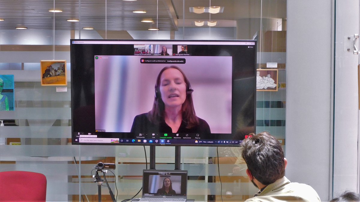 Semmi_UAM's tweet photo. Hoy proyectamos en la Biblioteca Dr. Miguel León-Portilla de la @uamcuajimalpa el Documental 
THE VERTICAL BORDER | @tvbdoc 
De @scwolf5 | CIDE 
@DcshUam 
@DTerruno_UAM 
@CulturaUAMmx https://t.co/N2nAiFfmuG