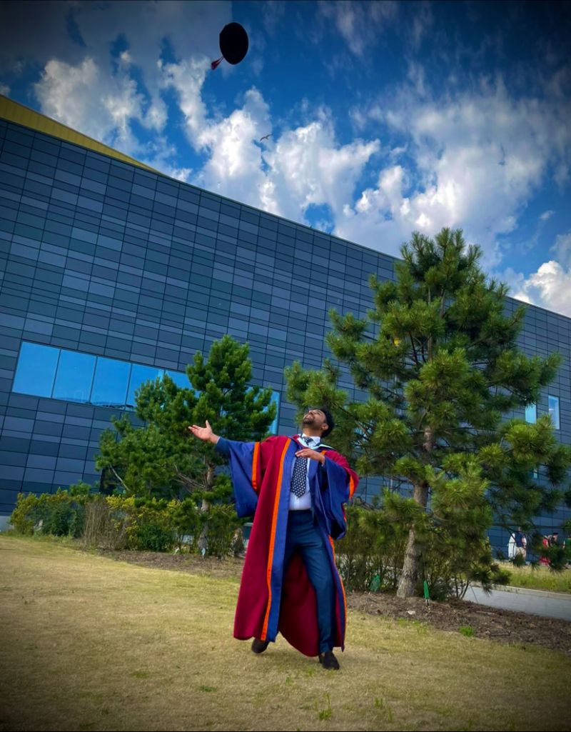 Doesn't it make you delighted when a trainee who you supported achieves something big ! FY <a href="/Leic_hospital/">Leicester's Hospitals</a> with interest in Paediatric cardiac surgery! Supported him as CTS TPD and now he is an NTN in Yorkshire and defended his thesis!#InspiringTrainees <a href="/EACTS/">EACTS</a>  <a href="/SCTSUK/">SCTS UK</a>