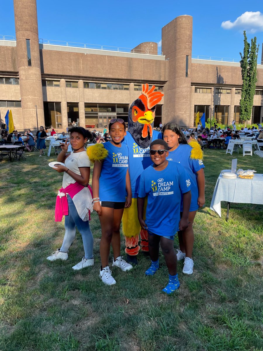 TrinityCollege's tweet photo. Happy 25th Anniversary, @DreamCampTrin! 🥳
Thank you to @GovNedLamont who joined the party to share news of a $1 million grant from the State of Connecticut to support Dream Camp’s future. 🙌
Check out the celebration: https://t.co/GmQk90pSpi
#DreamCampTrin #TrinityGood https://t.co/8GbwRd2sOU