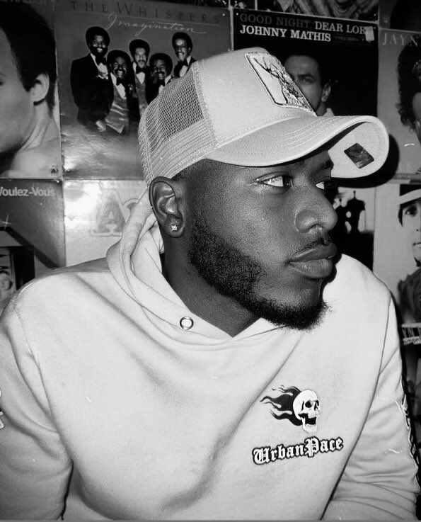 BurneyChristian's tweet photo. UrbanPace🔥💀 #streetwear #streetphotography #streetfashion #streetstyle #urbanphotography #urbanstreetwear #urbanart #atlantafashion #atlantastreetwear #explorepage #fashion #fashionblogger #fashionınsta https://t.co/G5SX8HyFCi