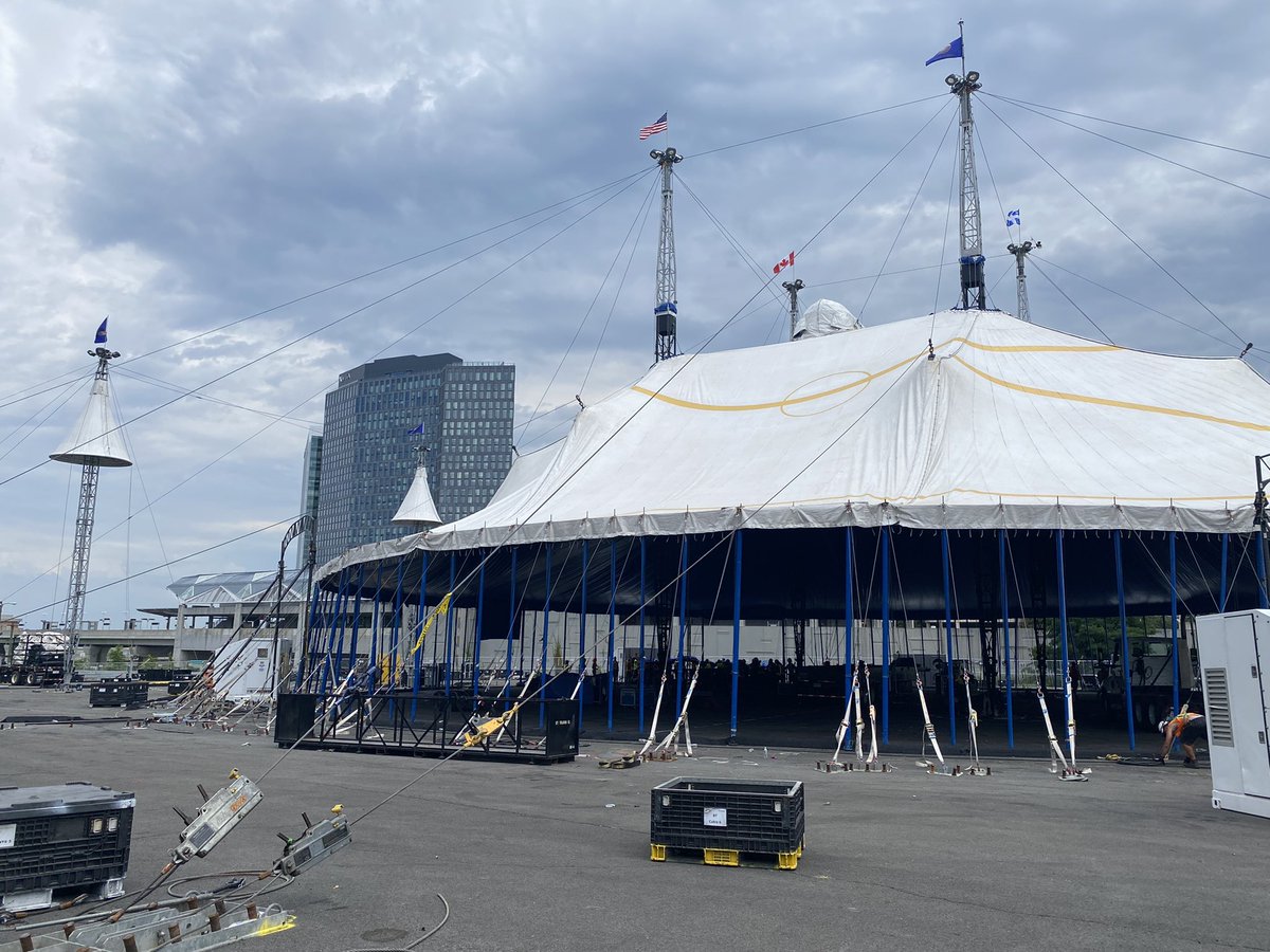 “Just watch out for the forklifts…” 😆 Just another day in Fairfax County tourism! <a href="/Cirque/">Cirque du Soleil</a> #KURIOS returning to #Tysons starting 7/29. Thanks <a href="/TAA_PR/">TAA PR</a> for having us out for the Big Top lift! #fxva <a href="/VisitFairfax/">Visit Fairfax, Virginia</a>